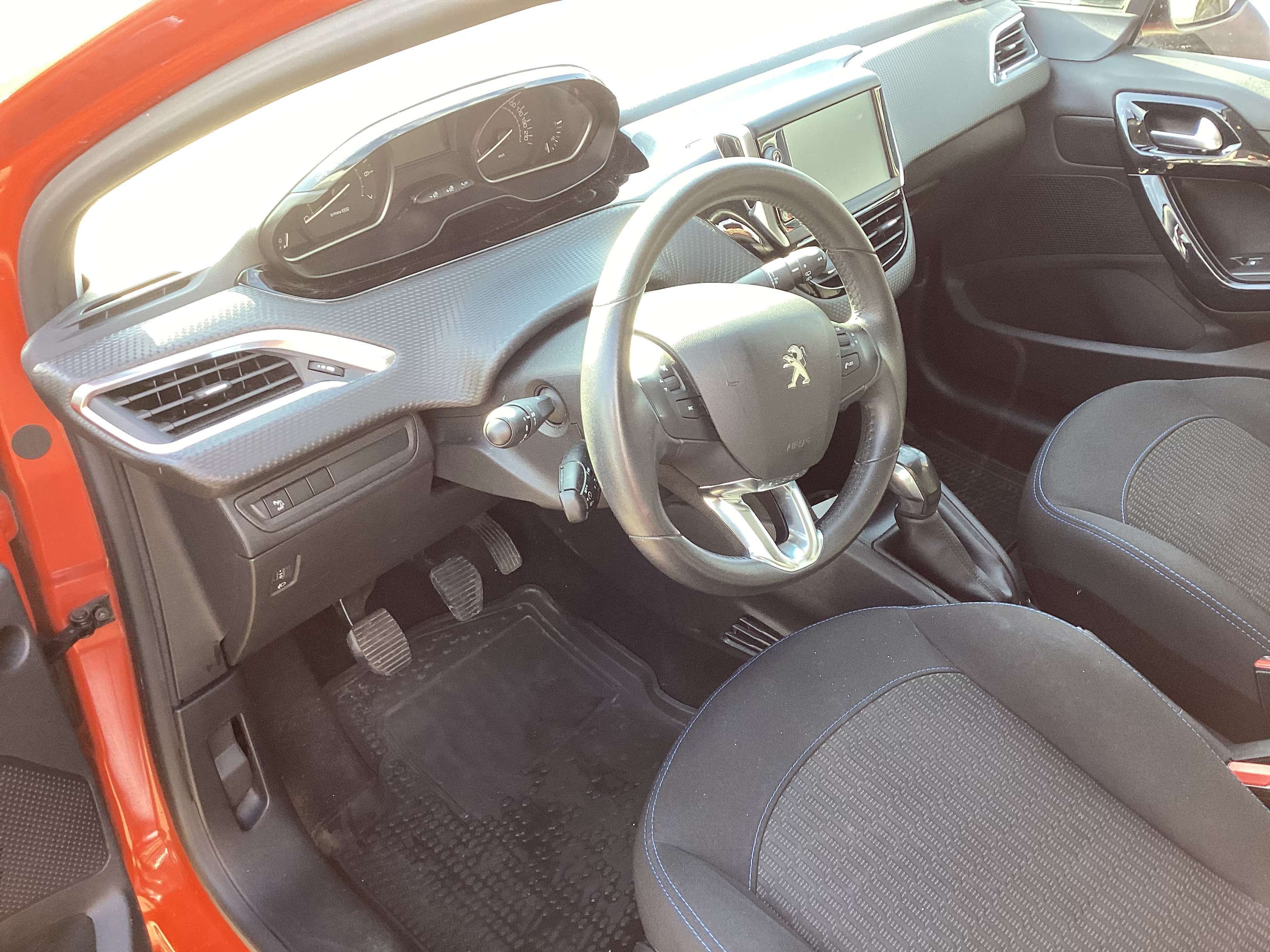 Peugeot 208 208 1.2i Style comme neuve⭐️⭐️⭐️