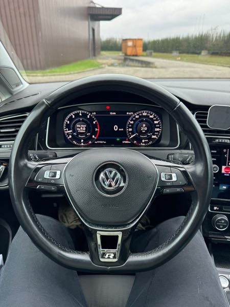 Volkswagen Golf VII 1.5 TSi 150CH PACK R-LINE TOIT OUVRANT PANORAMIQUE