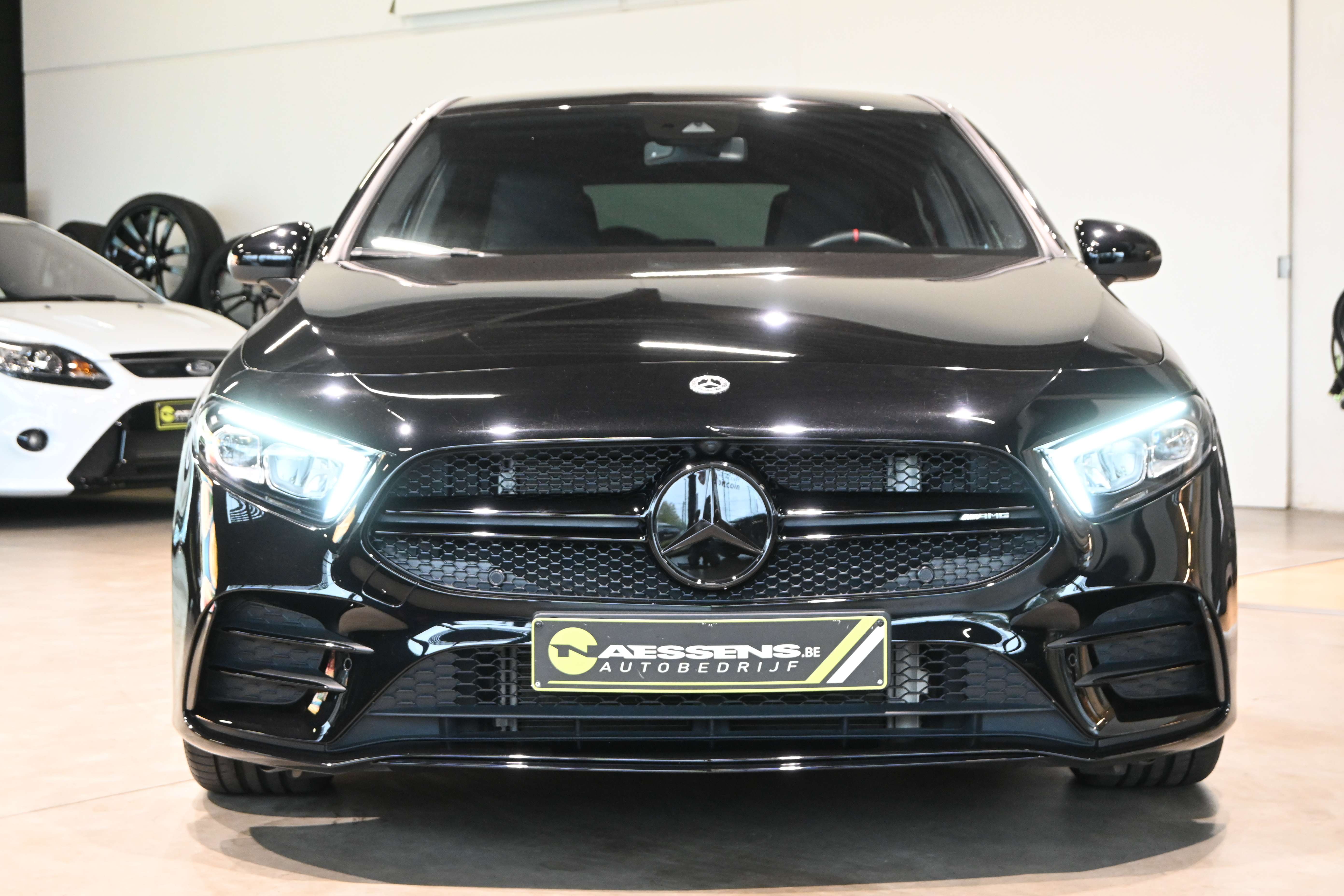 Mercedes-Benz A 35 AMG 4Matic **LED/LEDER/ALCANTARA/CC/DAB/NAV/CAM**