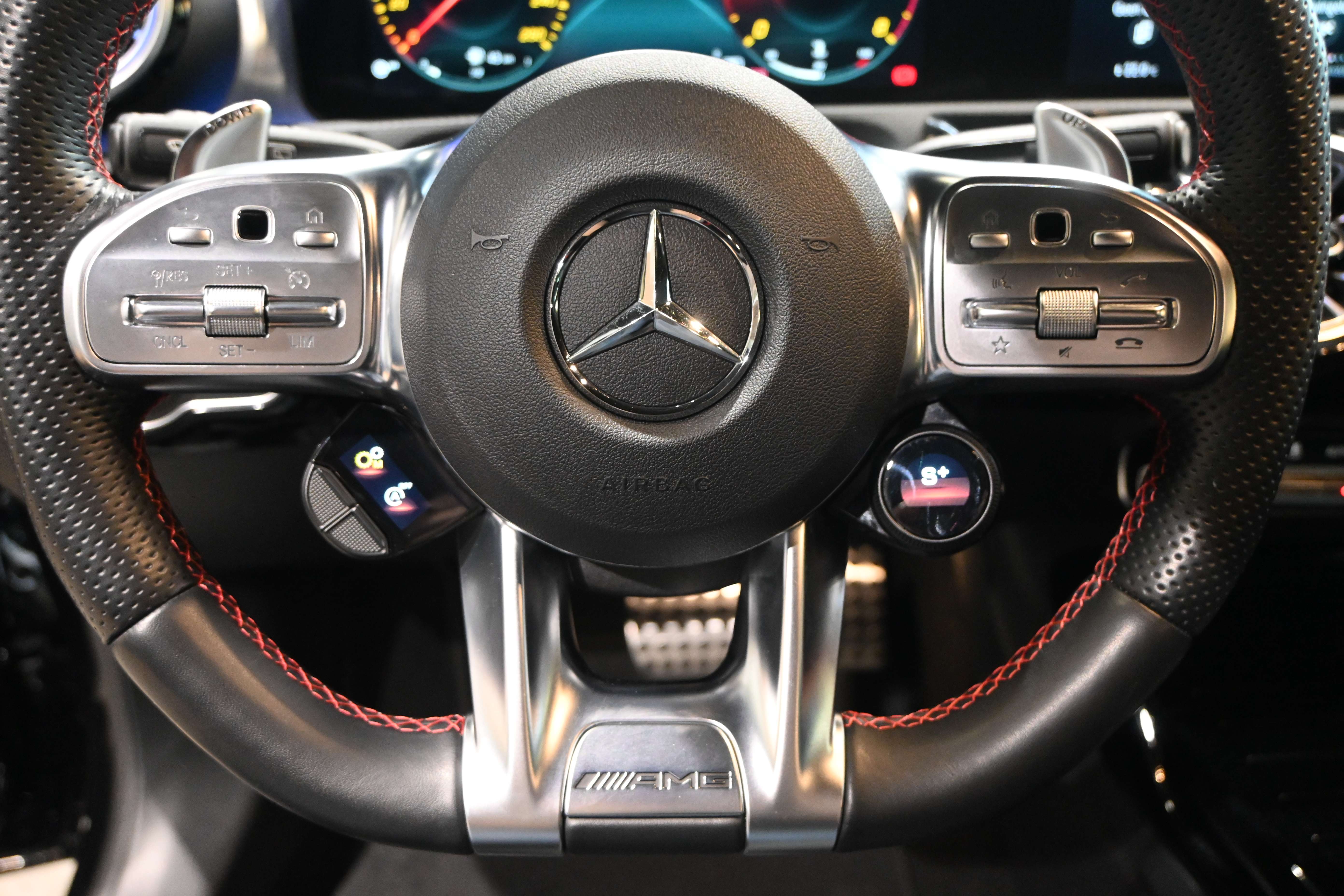 Mercedes-Benz A 35 AMG 4Matic **LED/LEDER/ALCANTARA/CC/DAB/NAV/CAM**