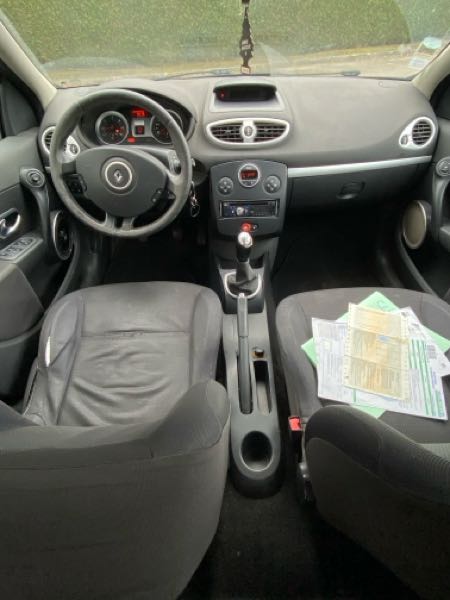 Renault Clio III 1.5 DCI 85 AUTHENTIQUE 5P