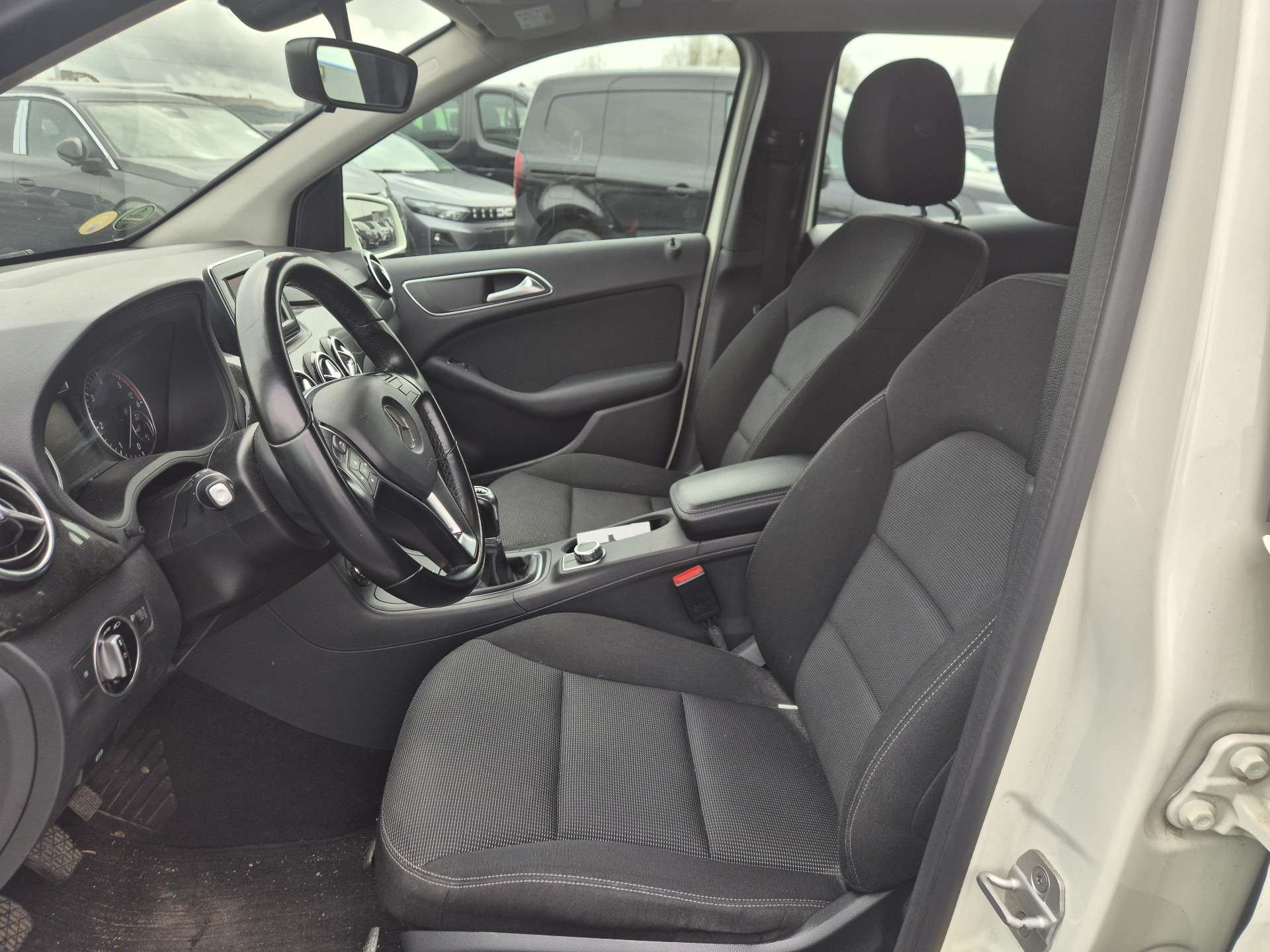 Mercedes-Benz B 180 CDI Essential / Camera / USB / Marchand ou Export