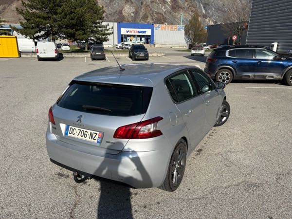 Peugeot 308 II 1.6 E-HDI 115 ALLURE