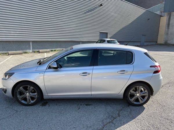 Peugeot 308 II 1.6 E-HDI 115 ALLURE