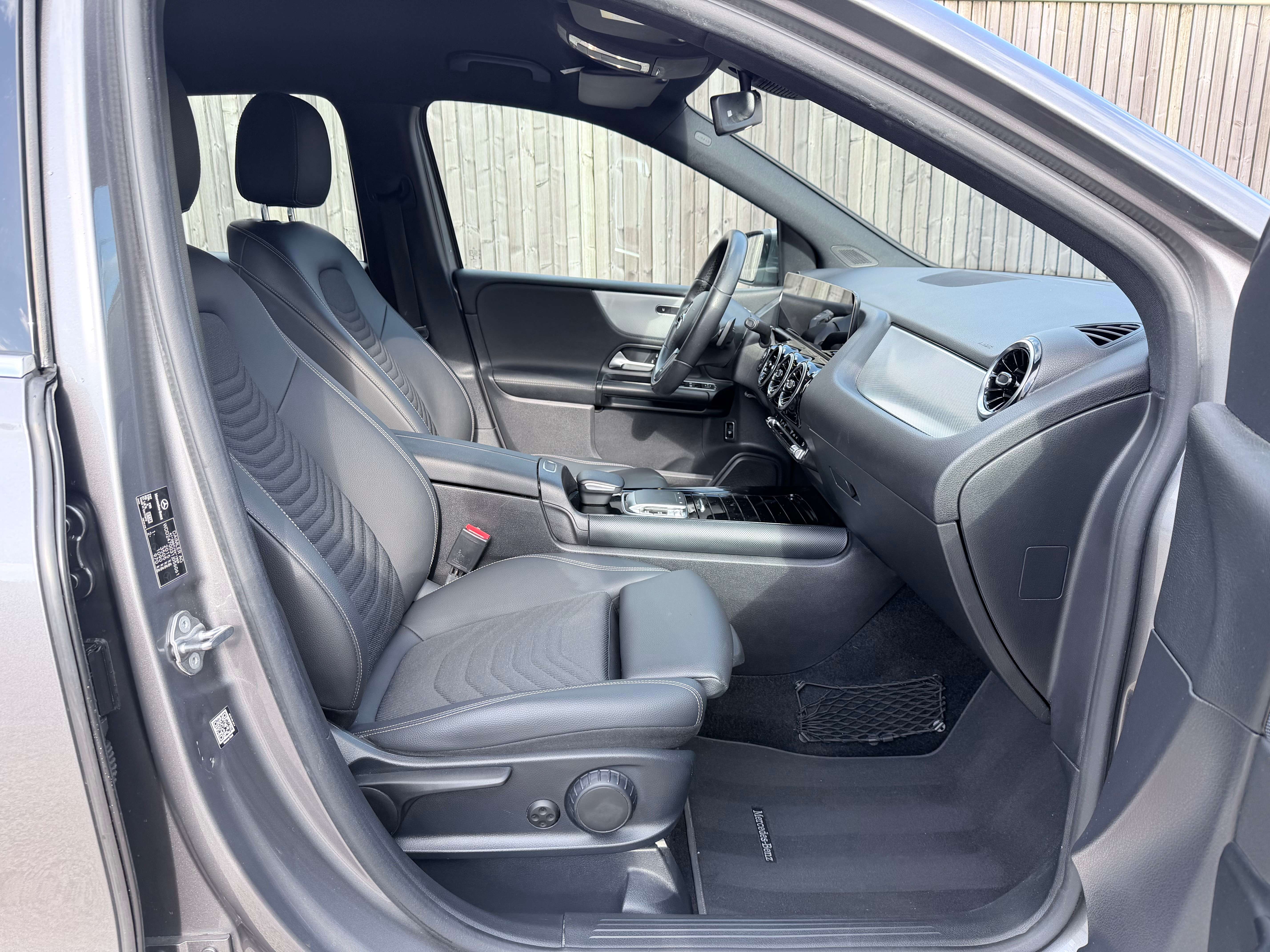 Mercedes-Benz B 180 d HALF-LEDER/ZETELVERW./CAMERAFULL-LED/SAFETY