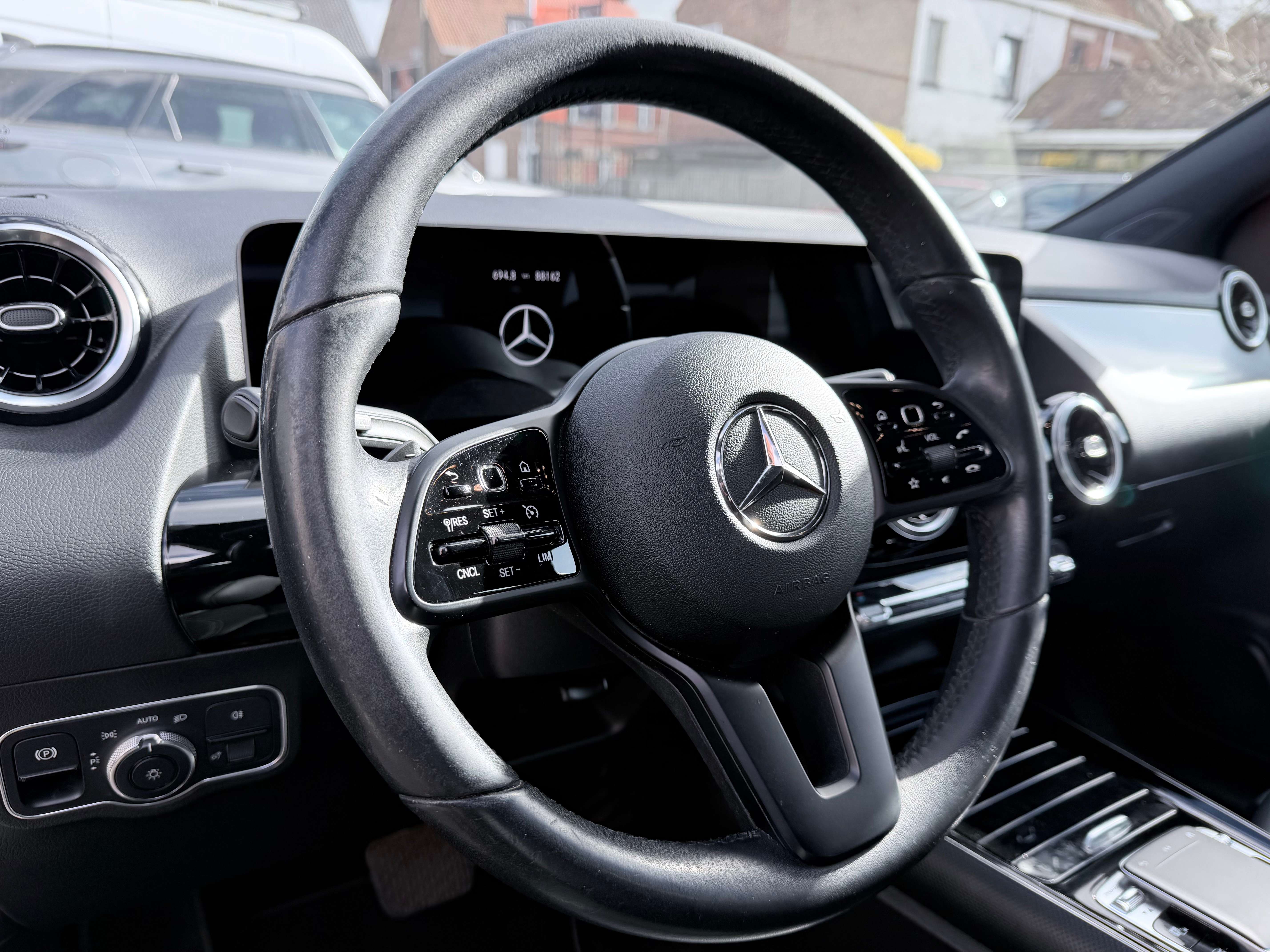 Mercedes-Benz B 180 d HALF-LEDER/ZETELVERW./CAMERAFULL-LED/SAFETY