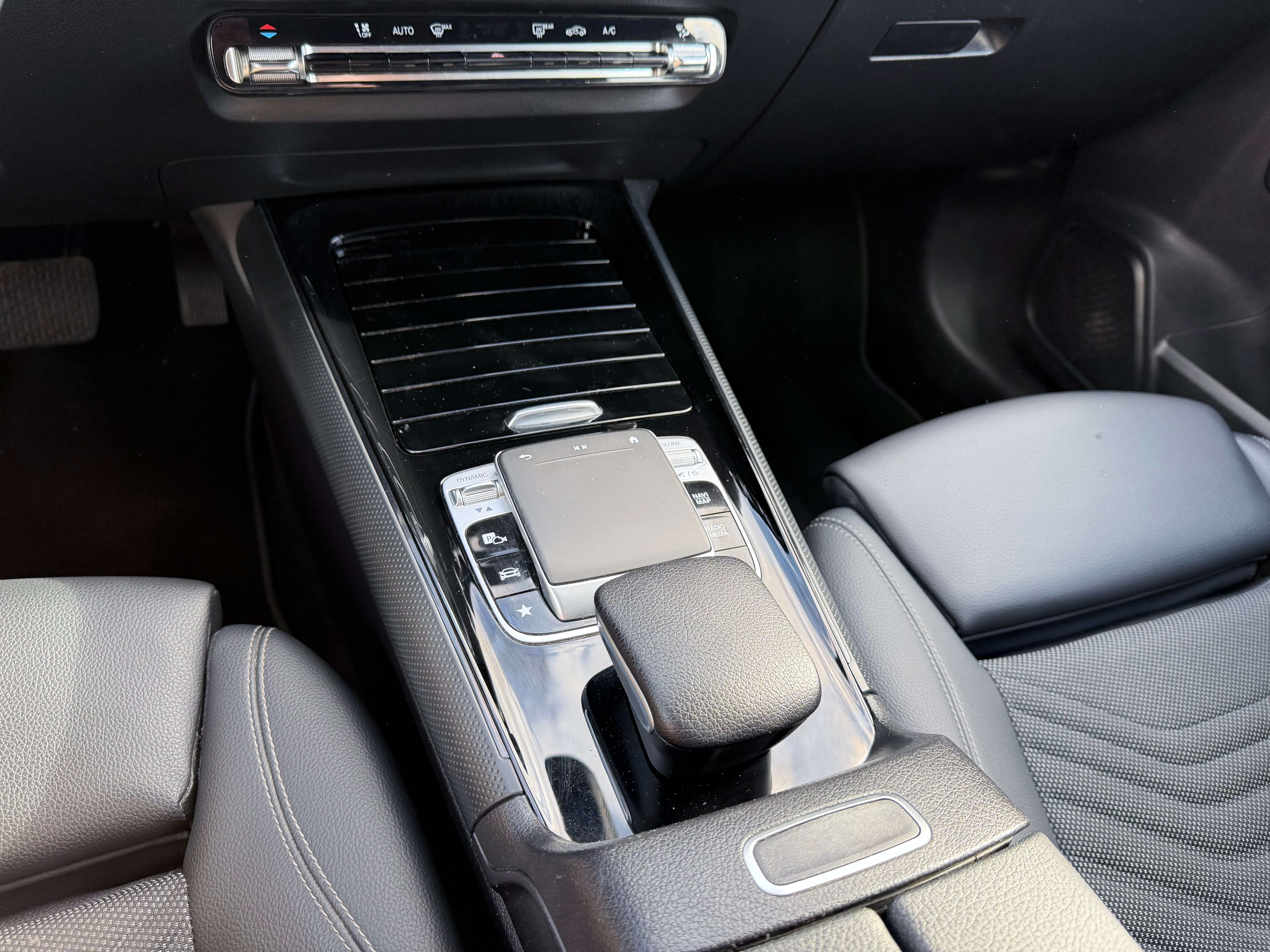 Mercedes-Benz B 180 d HALF-LEDER/ZETELVERW./CAMERAFULL-LED/SAFETY