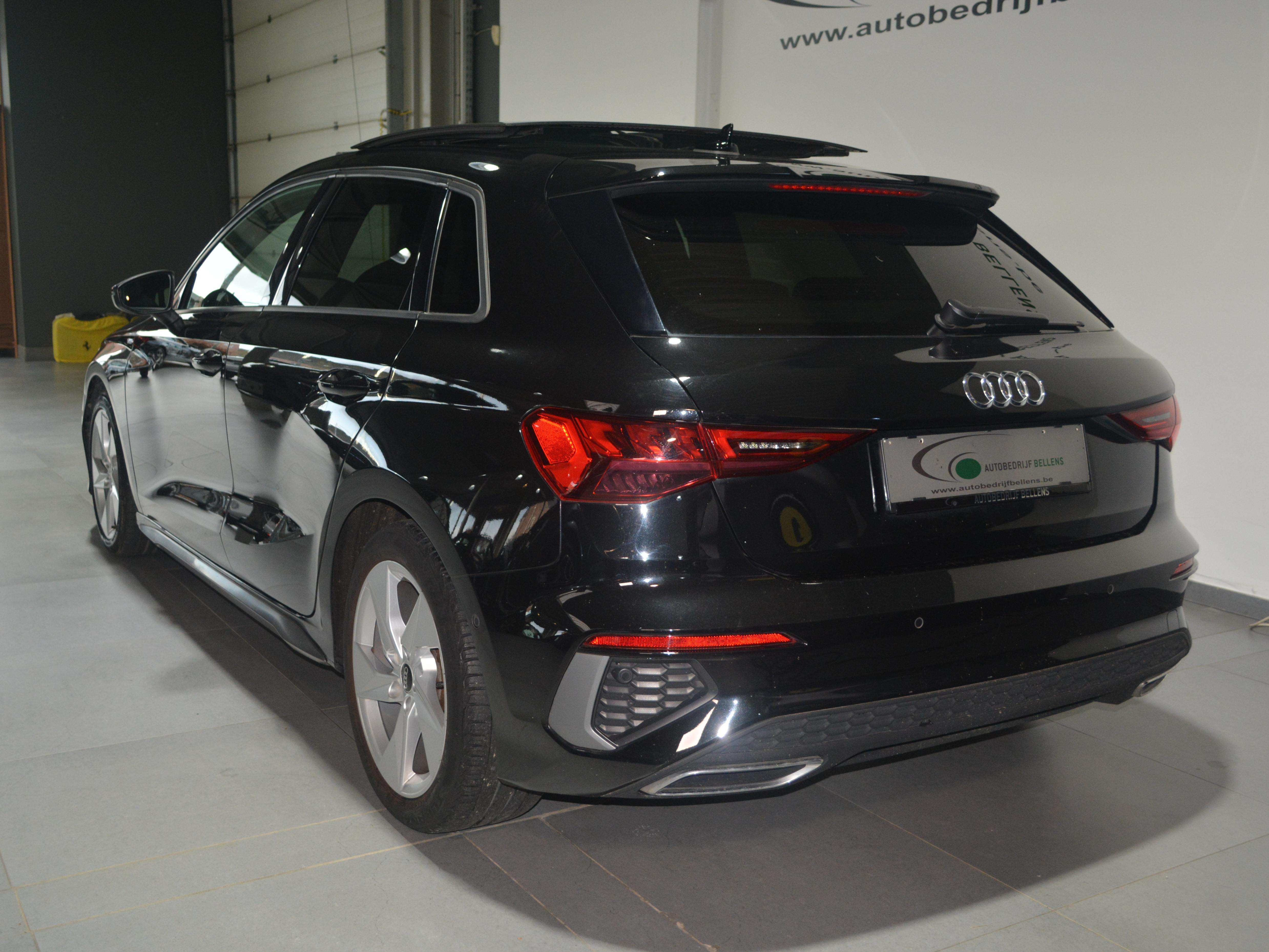 Audi A3 A3 Sportback 35 TFSI S line S tronic LEDER / PANO / S-LINE