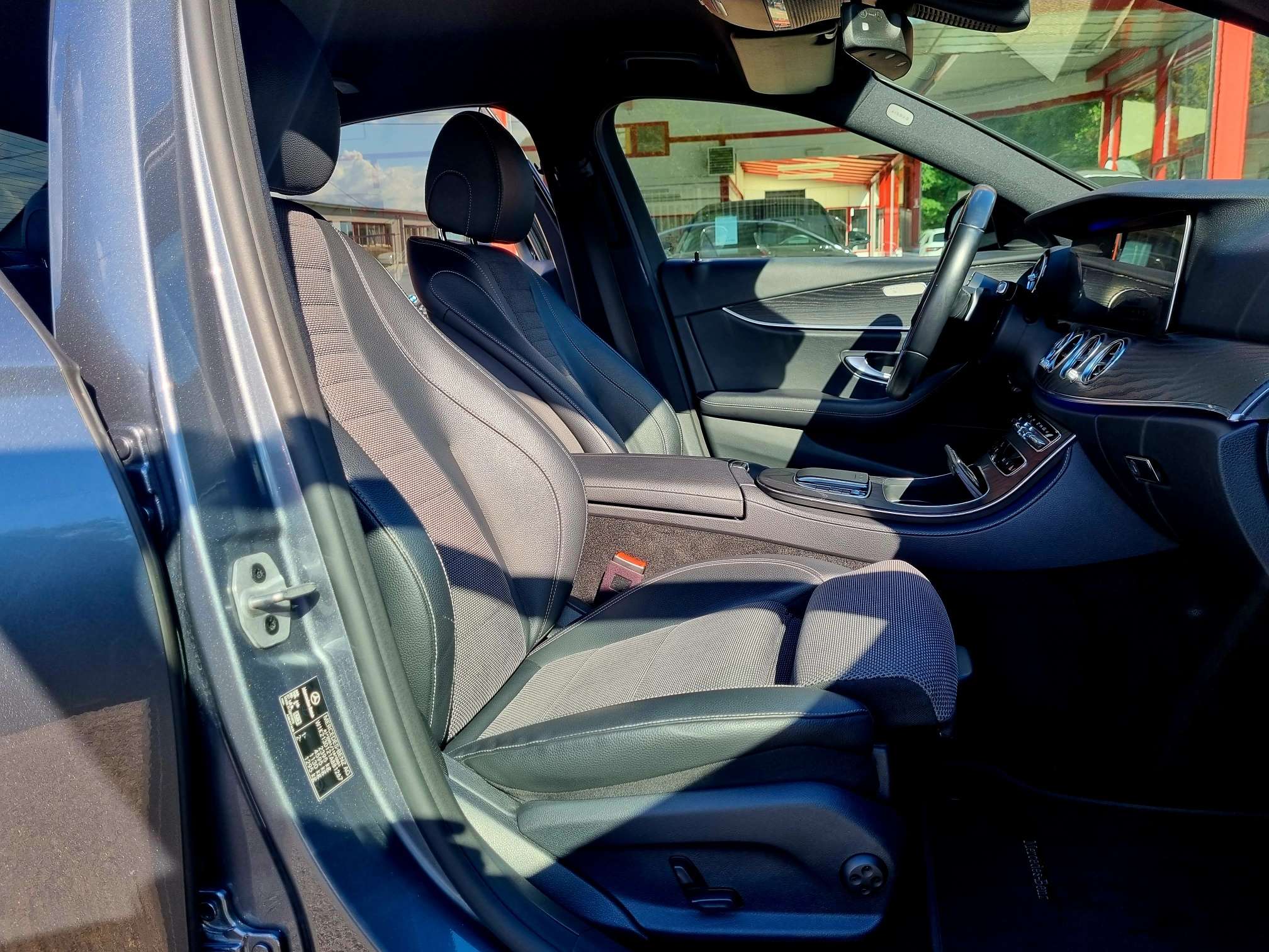 Mercedes-Benz E 200 E 200 d Sport Aut. / 160 Cv / Full Led / Cuir ...