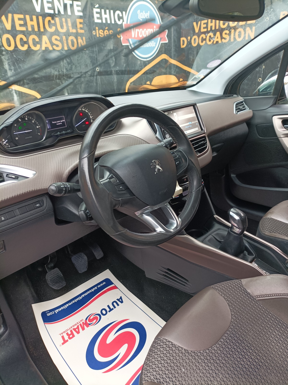 Peugeot 2008 1.2 VTI 82 ALLURE
