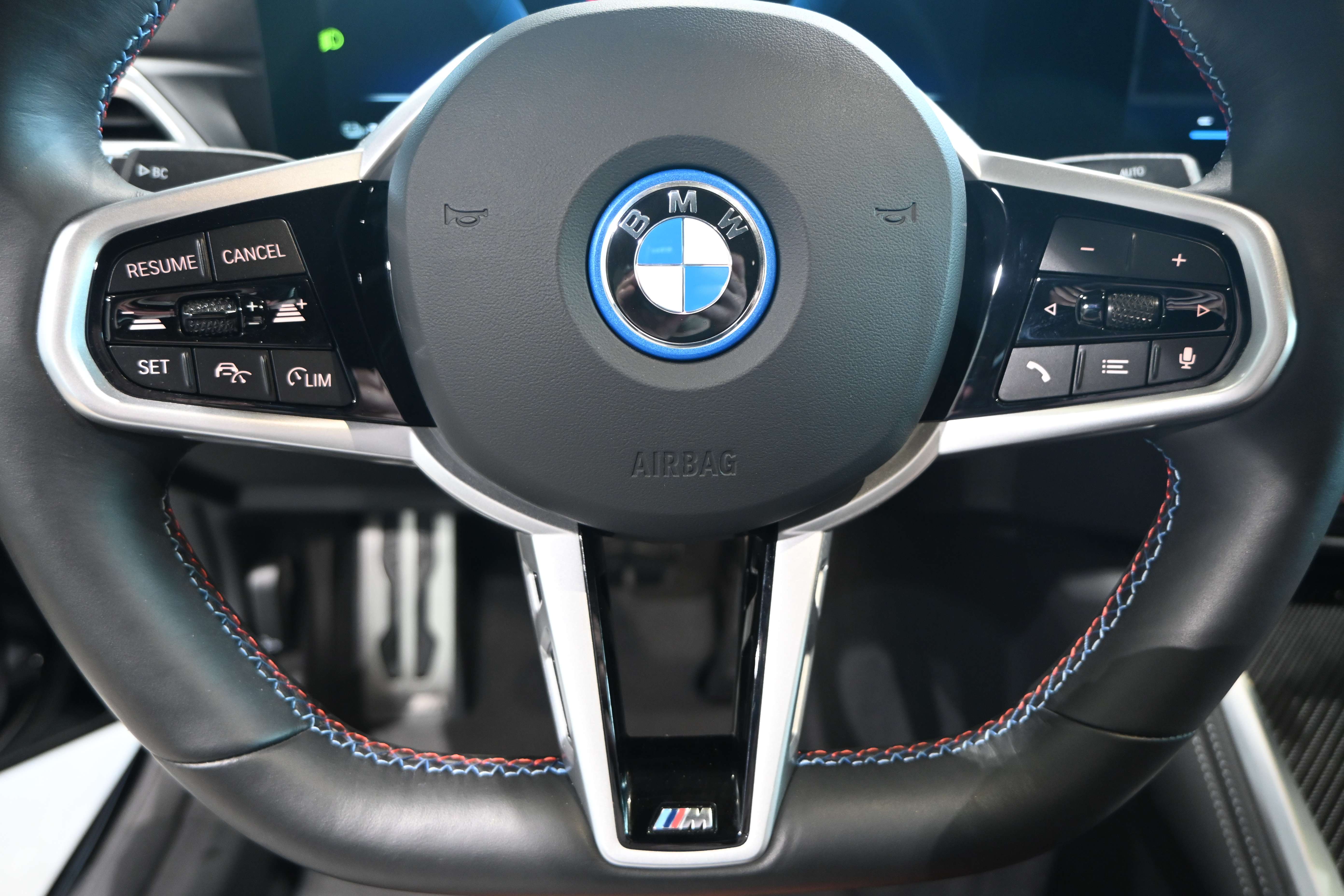 BMW i4 M50 xDrive Gran Coupé M-Pack *360°CAM/HUD/MEMORY*