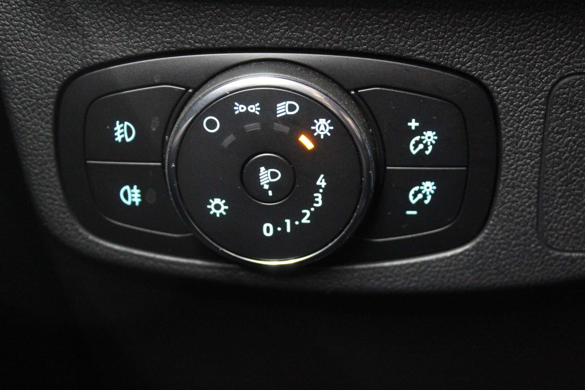 Ford Focus Focus 1.5 EcoBlue ST-Line * Auto * Garantie *