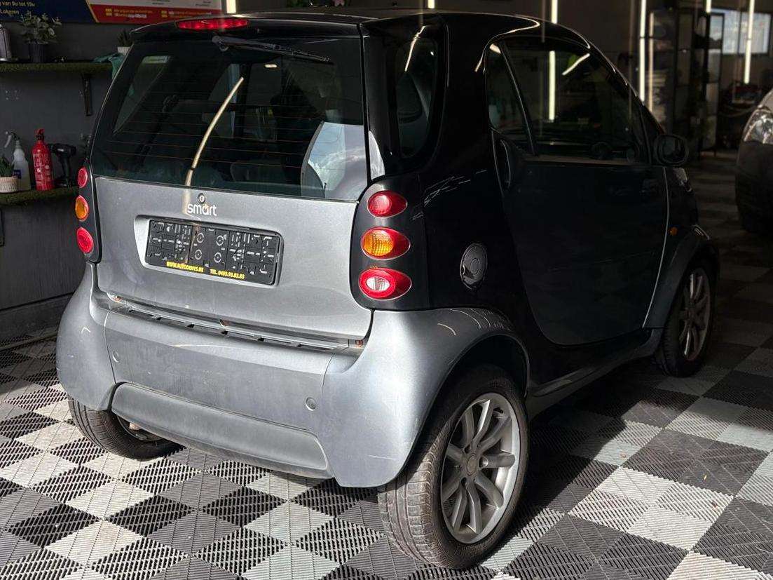 smart forTwo Coupé 0.7 Turbo AUTOMATIQUE bj. 2004 137000km