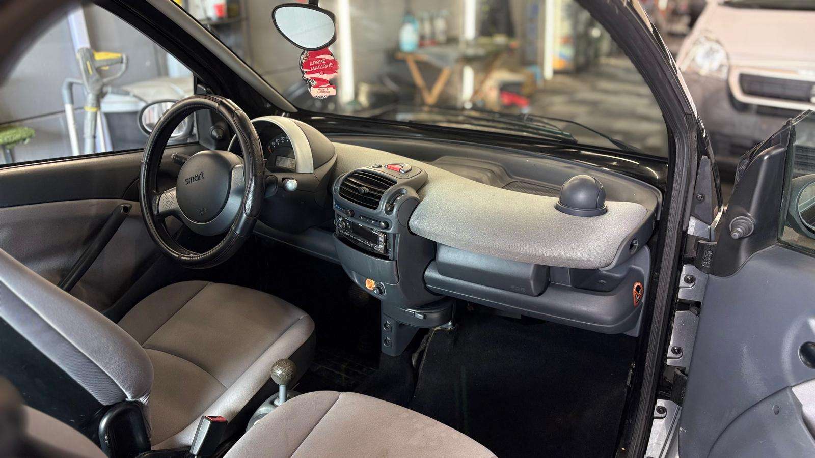 smart forTwo Coupé 0.7 Turbo AUTOMATIQUE bj. 2004 137000km