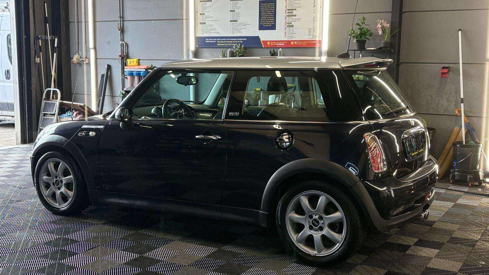 MINI Cooper S 1.6i 16v AUTOMATIQUE bj. 12/2005