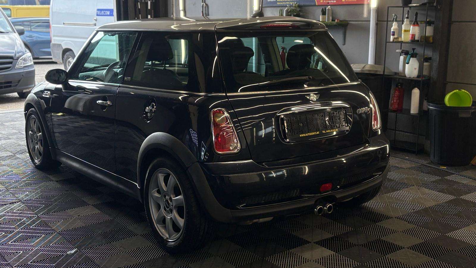 MINI Cooper S 1.6i 16v AUTOMATIQUE bj. 12/2005