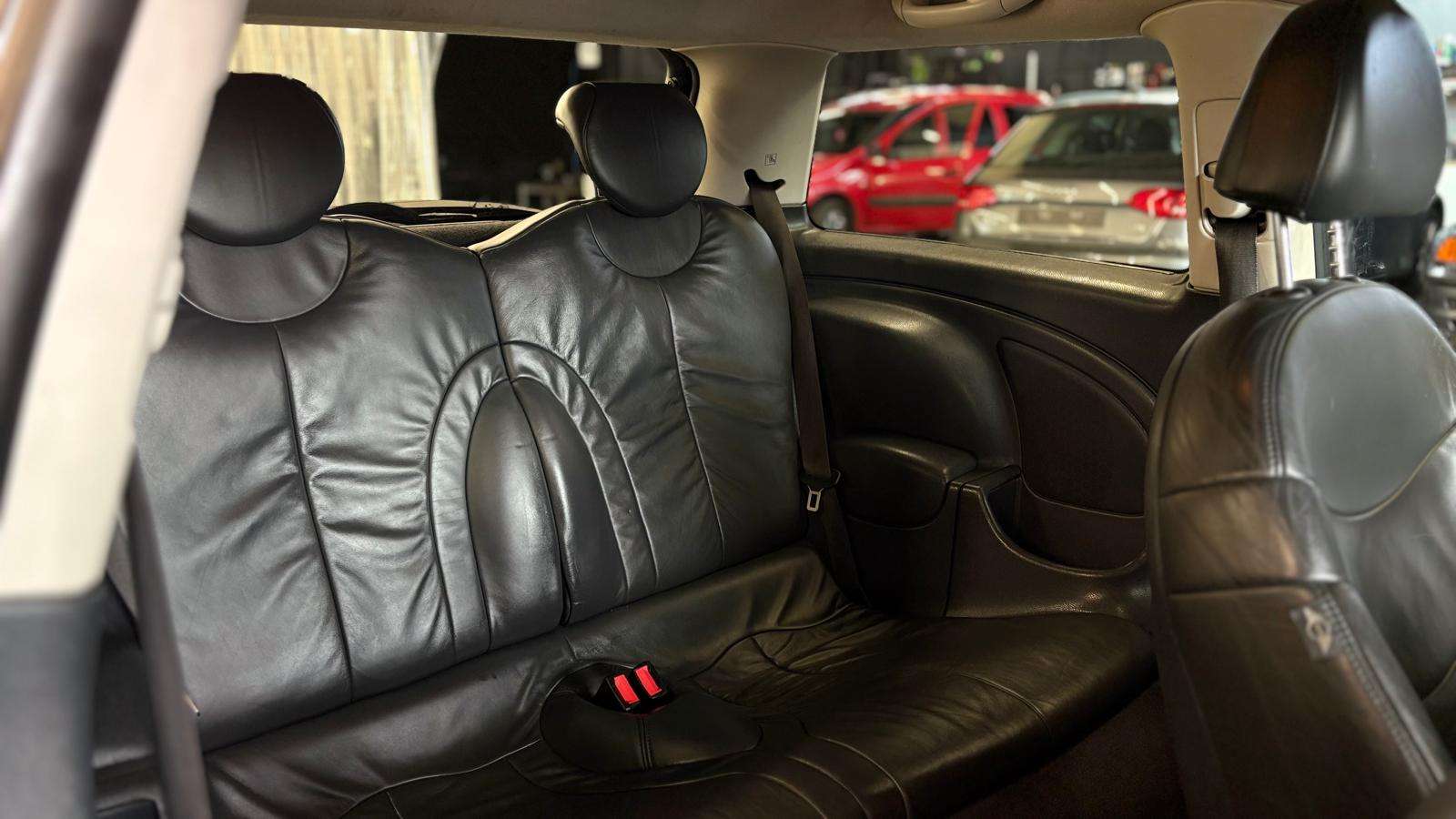 MINI Cooper S 1.6i 16v AUTOMATIQUE bj. 12/2005