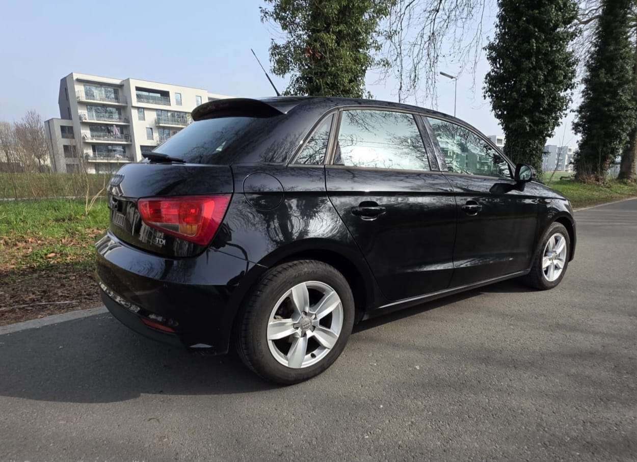 Audi A1 Sportback 1.4 TDi- Courroie Ok - Entretien ok