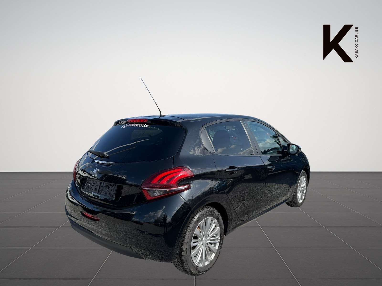 Peugeot 208 208 1.2i Style / Navi / Radar / Garantie 12 Mois
