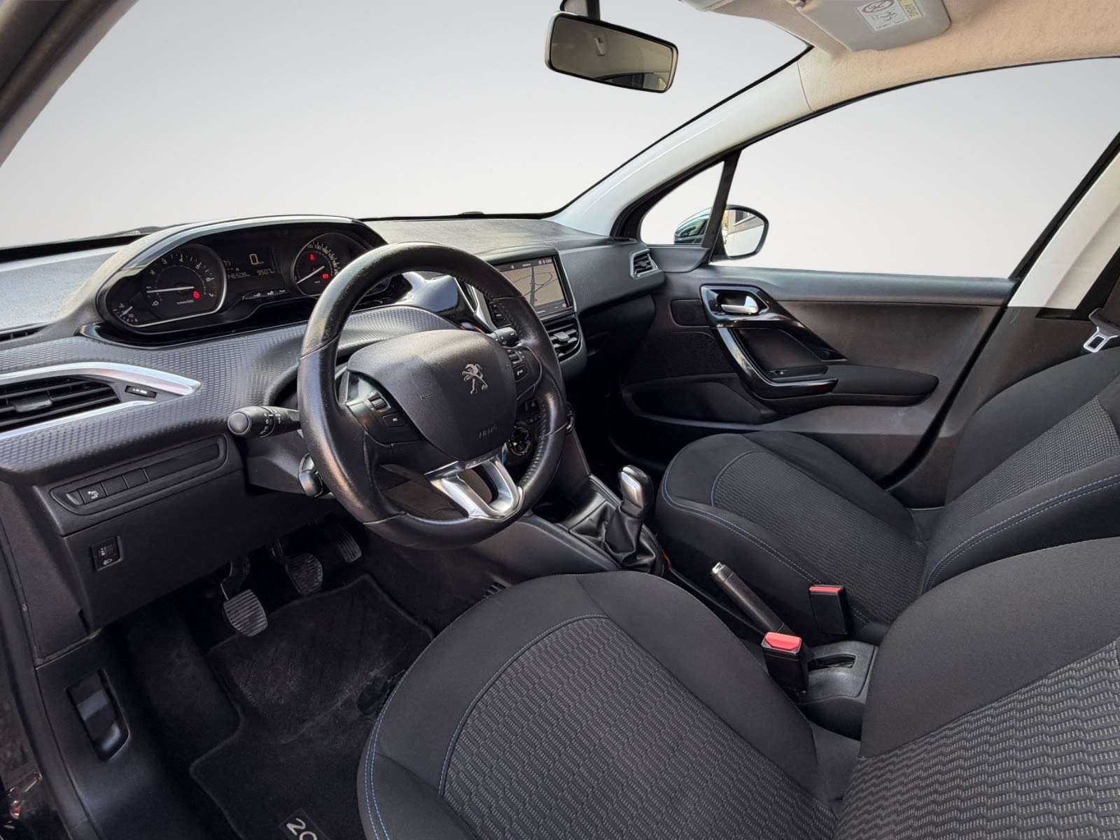 Peugeot 208 208 1.2i Style / Navi / Radar / Garantie 12 Mois