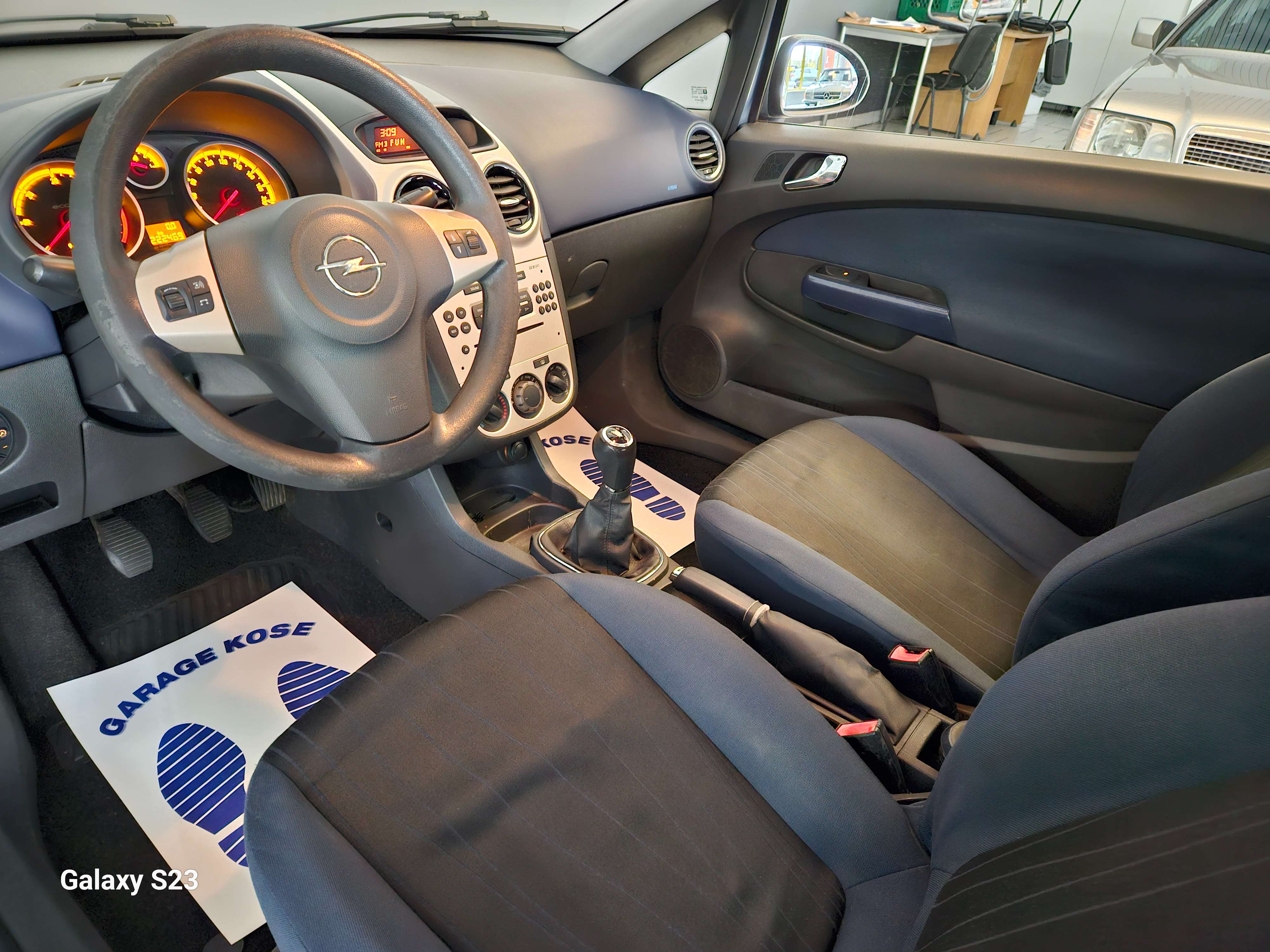 Opel Corsa 1.3 CDTi 75CV |PRET A IMMATRICULLER | CLIM | TOIT OUVRANT |