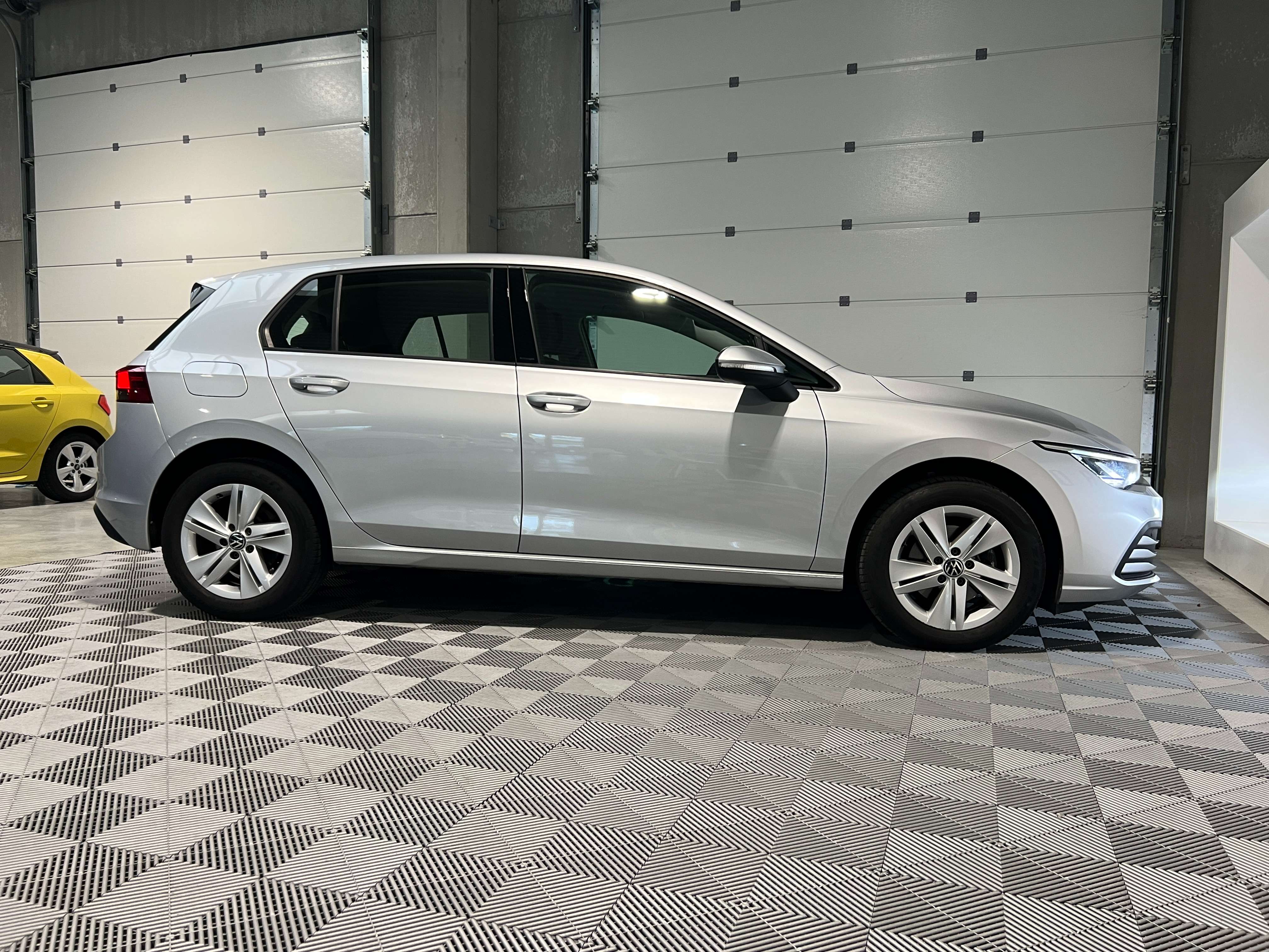 Volkswagen Golf 2.0 TDI/GPS/CARPLAY/PDC AV+ARR/LED/LED AMBIANCE