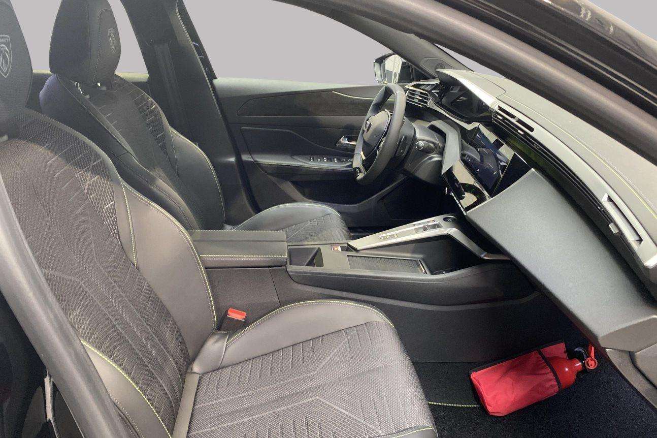 Peugeot 308 GT MHEV* Caméra GPS - NEW MODEL