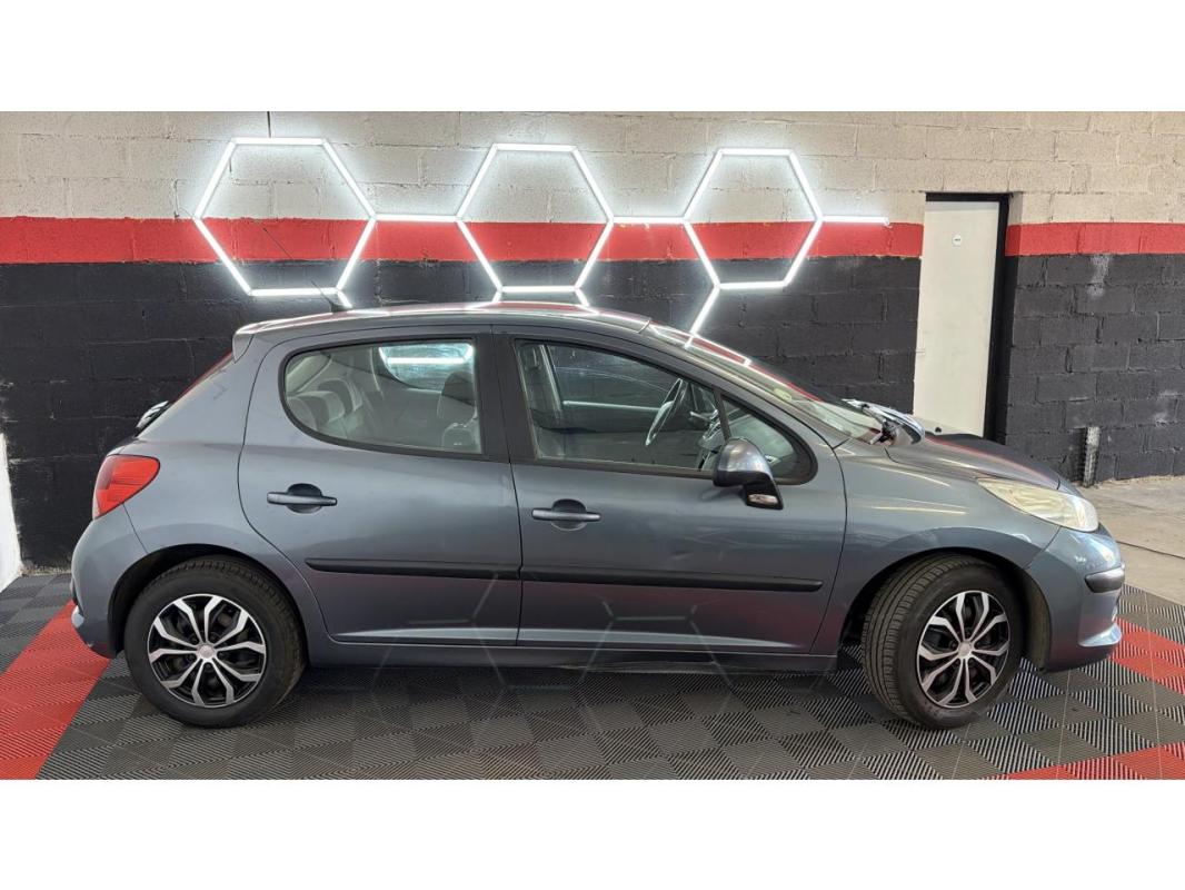 Peugeot 207 1.4i 16V BERLINE Exécutive PHASE 1