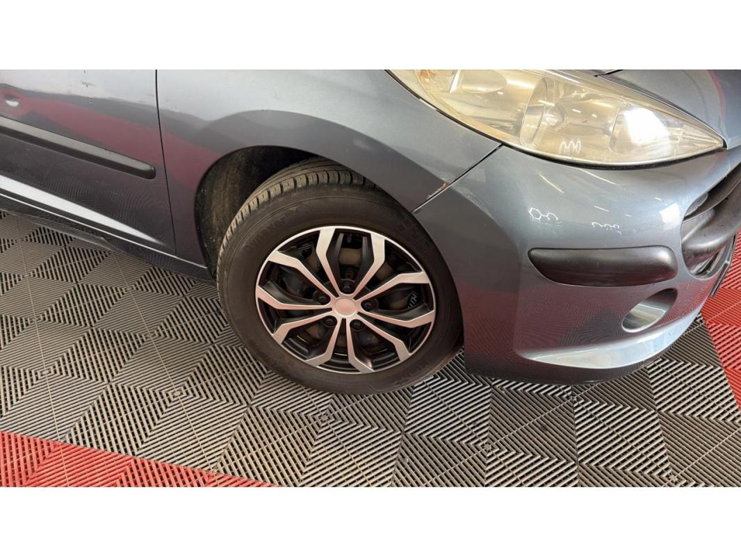 Peugeot 207 1.4i 16V BERLINE Exécutive PHASE 1