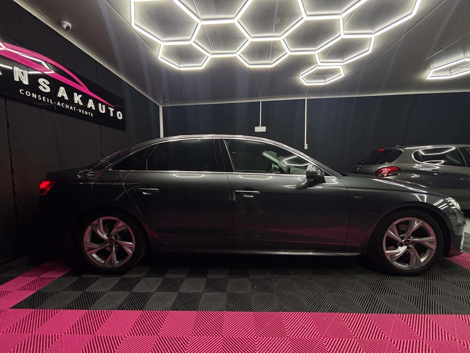 Audi A4 A4 35 TFSI/ S line/ 1er Prop / carnet complet