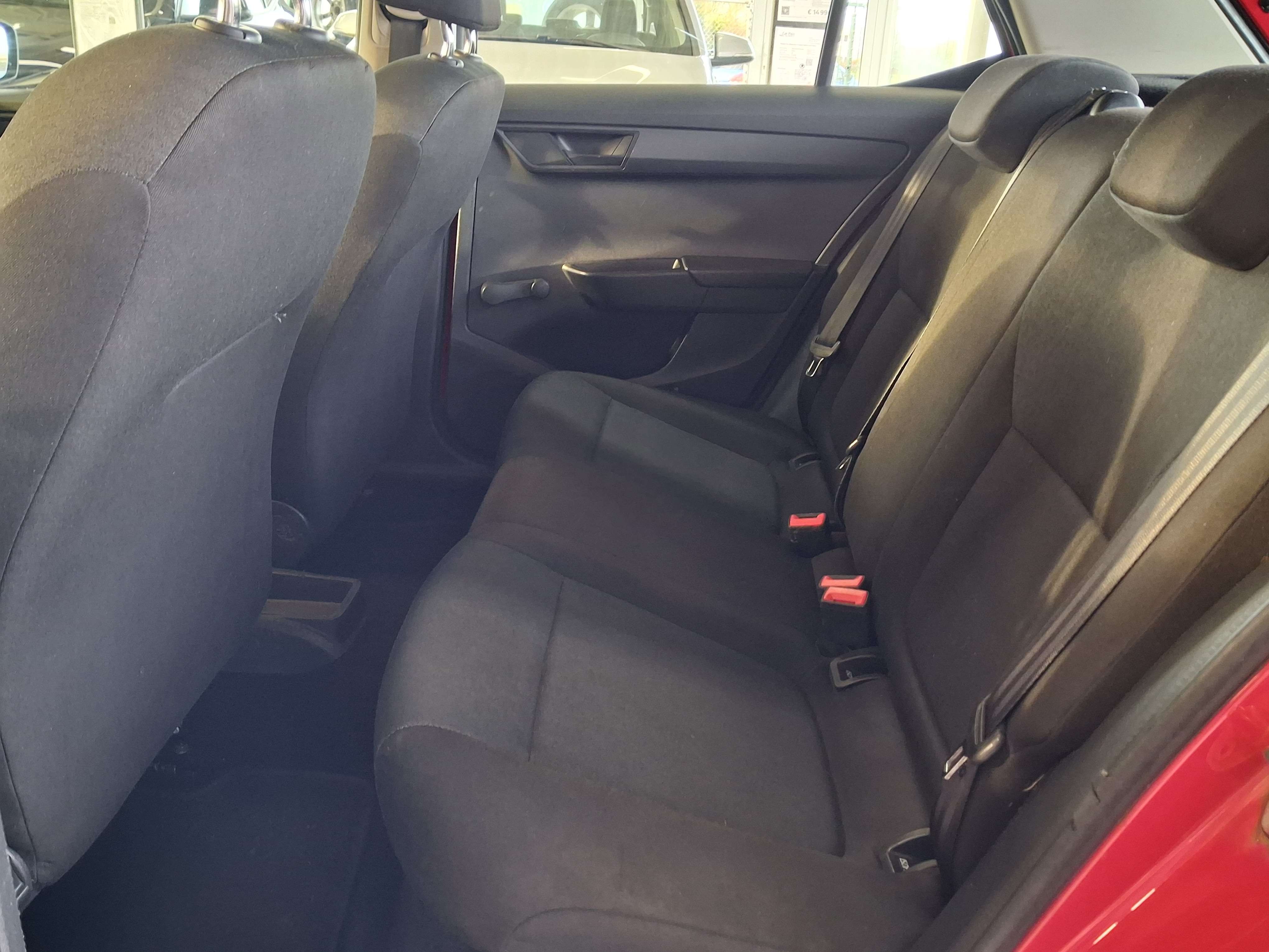 Skoda Fabia Fabia 1.0i_ESSENCE_GARANTIE_5PORTES_EURO6