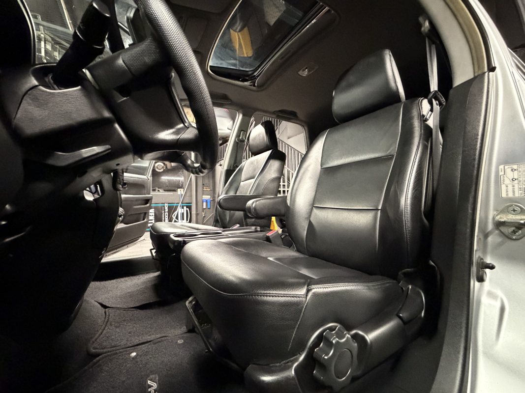 Honda Cr-v II 2.0 VTEC 150 Cv BOITE AUTOMATIQUE CUIR TOIT OUVRANT GPS 94 100 Kms - GARANTIE 1 AN
