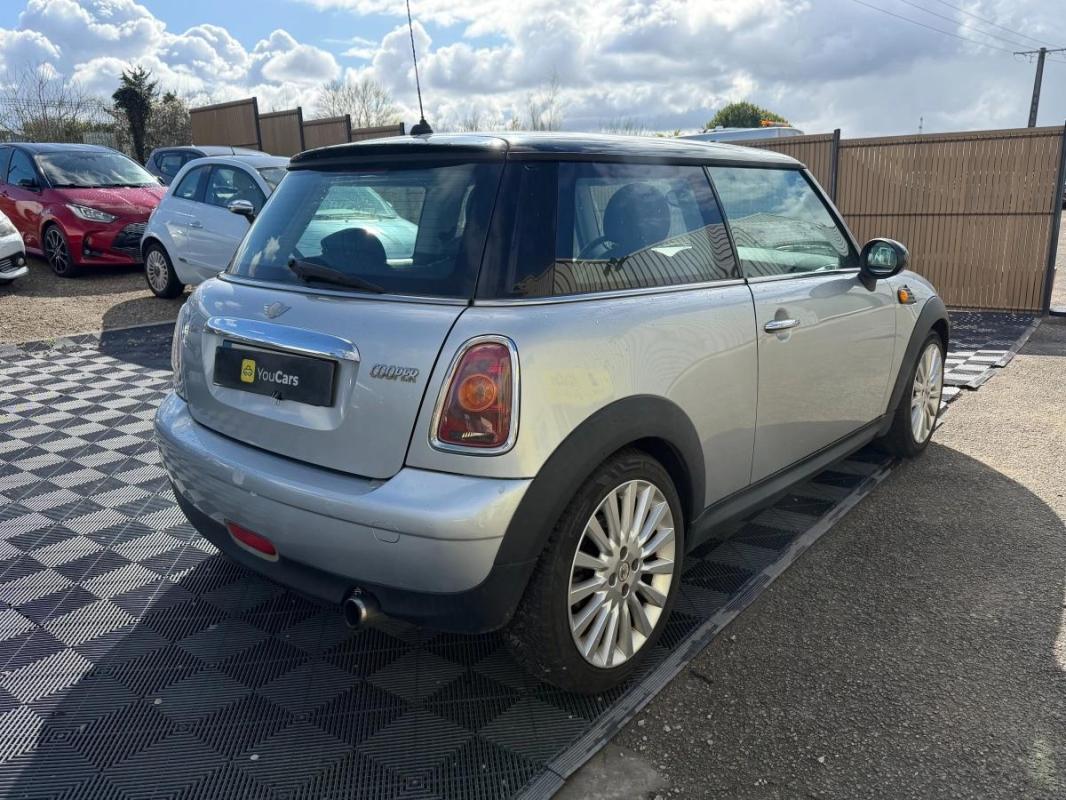 Mini Mini 1.6 120 COOPER MOTEUR A CHAINE- EMBRAYAGE NEUF-INTERIEUR CUIR-CLIMATISATION-JANTES ALU 17