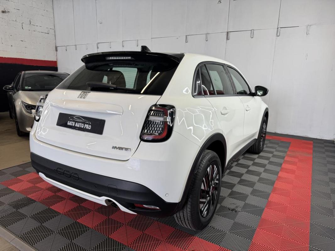 Fiat 600 1.2 Hybrid - 100 BV DCT 2023 BERLINE 1ERE MAIN