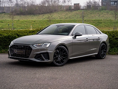 Audi A4 *S-Line*Matrix*Carplay*Virtual Cockpit*CornerLight