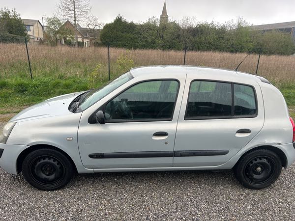 Renault Clio II (2) CAMPUS 1.5 DCI 65 5P