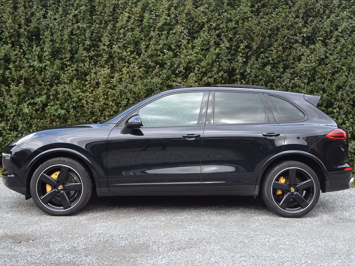 Porsche Cayenne 3,0 Diesel Platinum Edition * PANO * BOSE *21 INCH