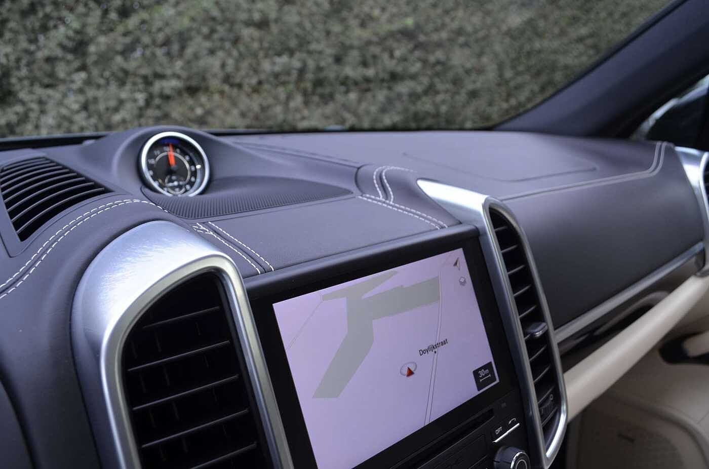 Porsche Cayenne 3,0 Diesel Platinum Edition * PANO * BOSE *21 INCH