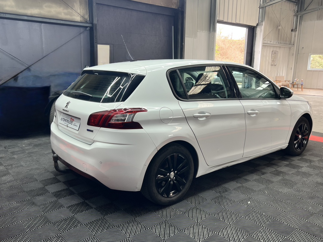 Peugeot 308 1.2 PURETECH ALLURE 130 ch EAT6 6.0 CV