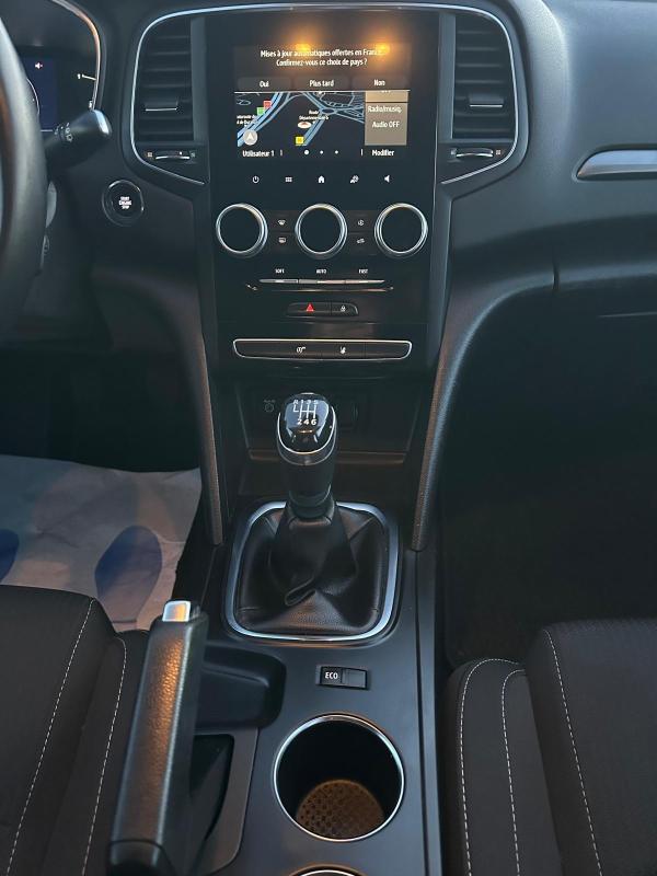 Renault Megane IV Berline Blue dCi 115 - 20 Business