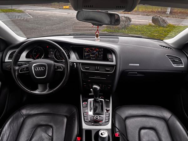 Audi A5 Boîte automatique 2011