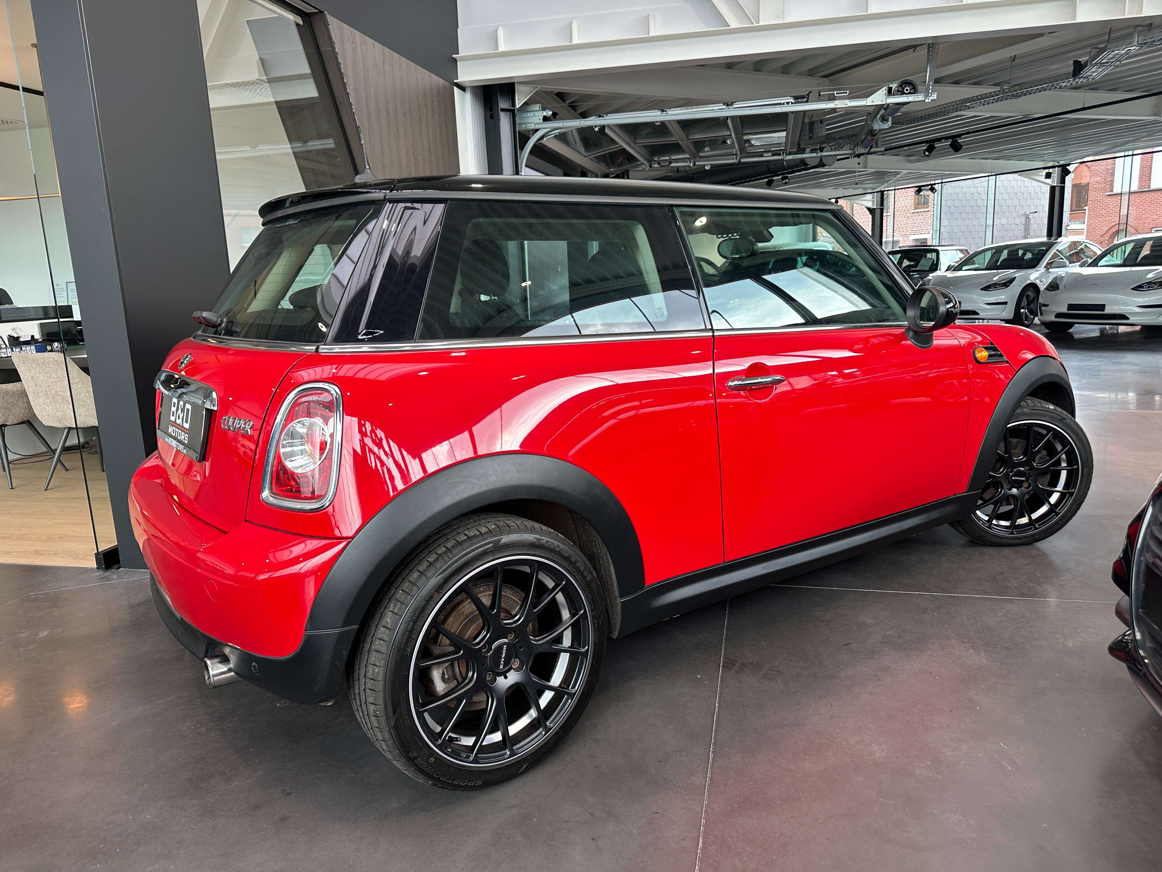 MINI Cooper Mini 1.6i Cooper/Half Leder/Sportst/17"Alu/Garanti