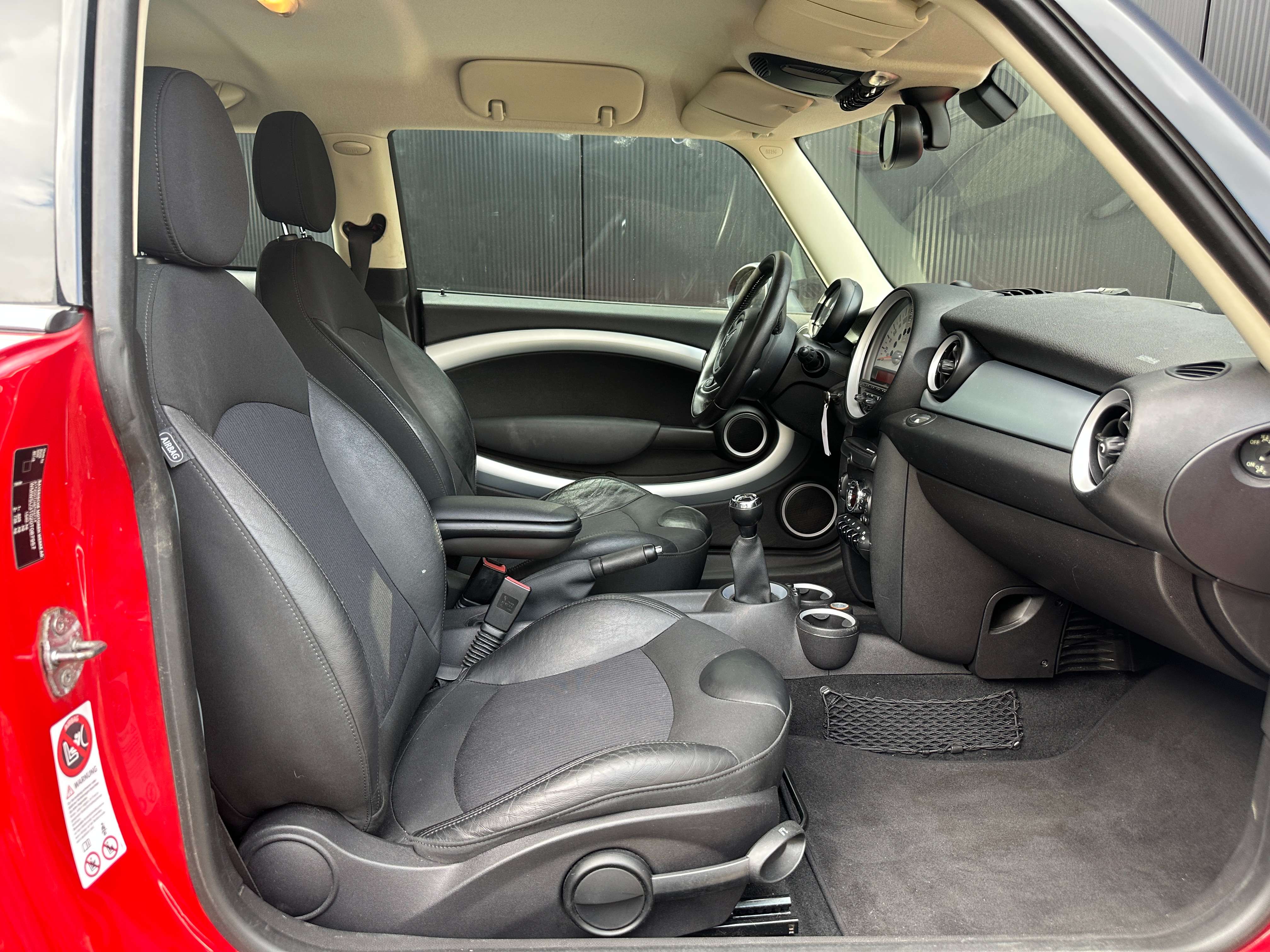 MINI Cooper Mini 1.6i Cooper/Half Leder/Sportst/17"Alu/Garanti