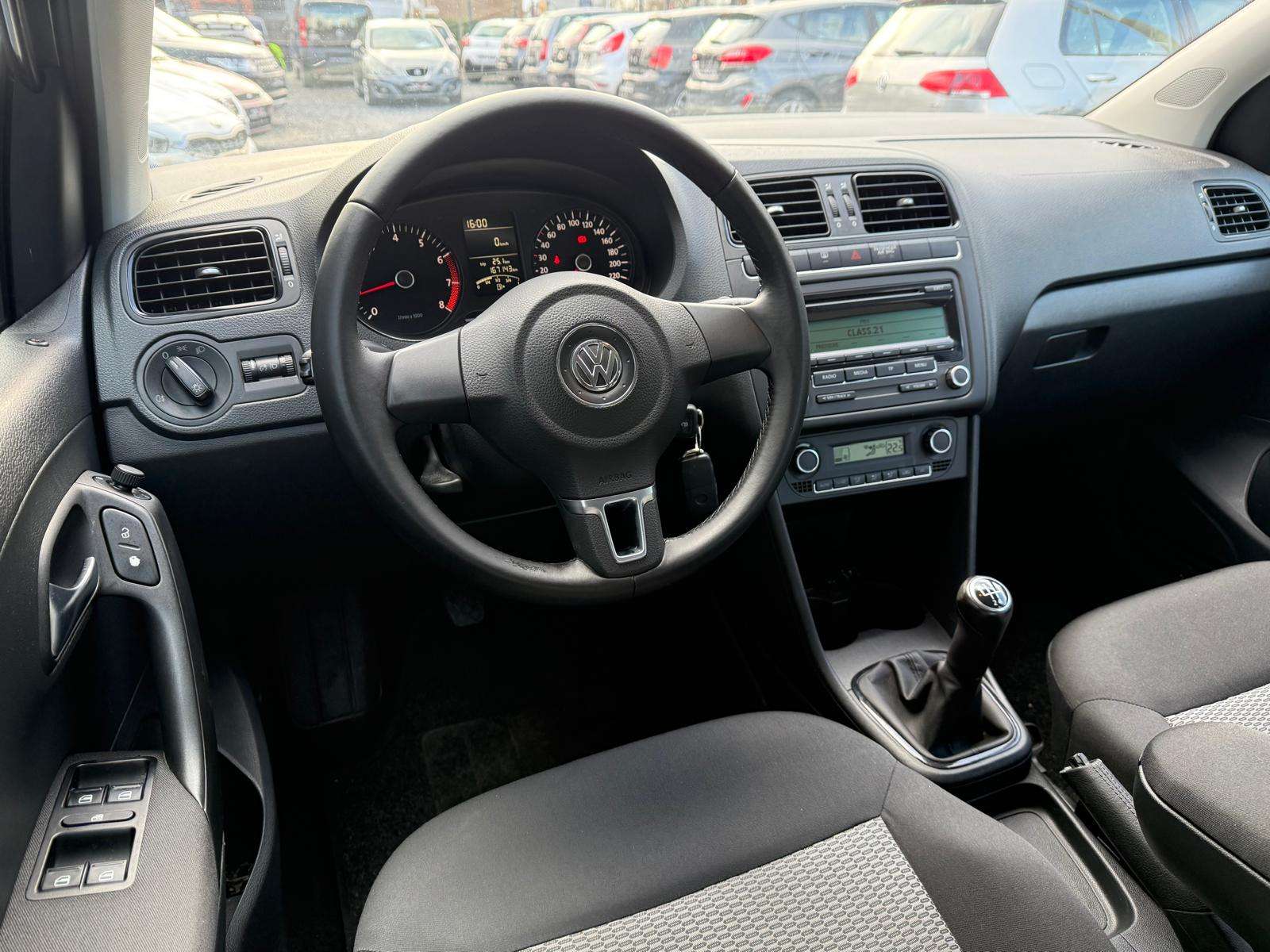 Volkswagen Polo 1.2i / 1e Main / Garantie 1 an + CT + Entretien OK