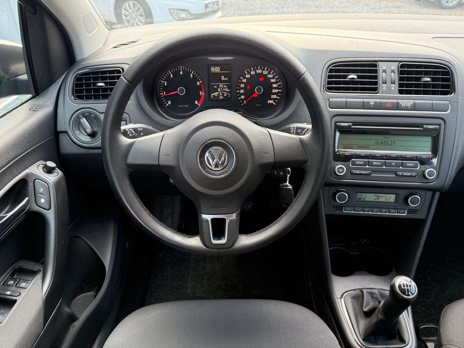 Volkswagen Polo 1.2i / 1e Main / Garantie 1 an + CT + Entretien OK