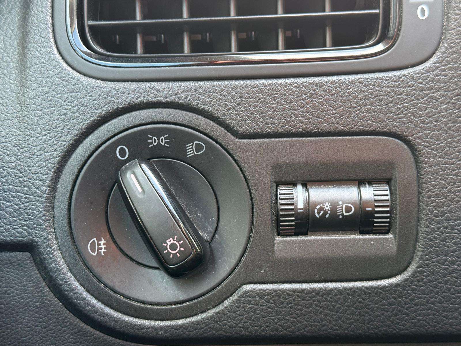 Volkswagen Polo 1.2i / 1e Main / Garantie 1 an + CT + Entretien OK