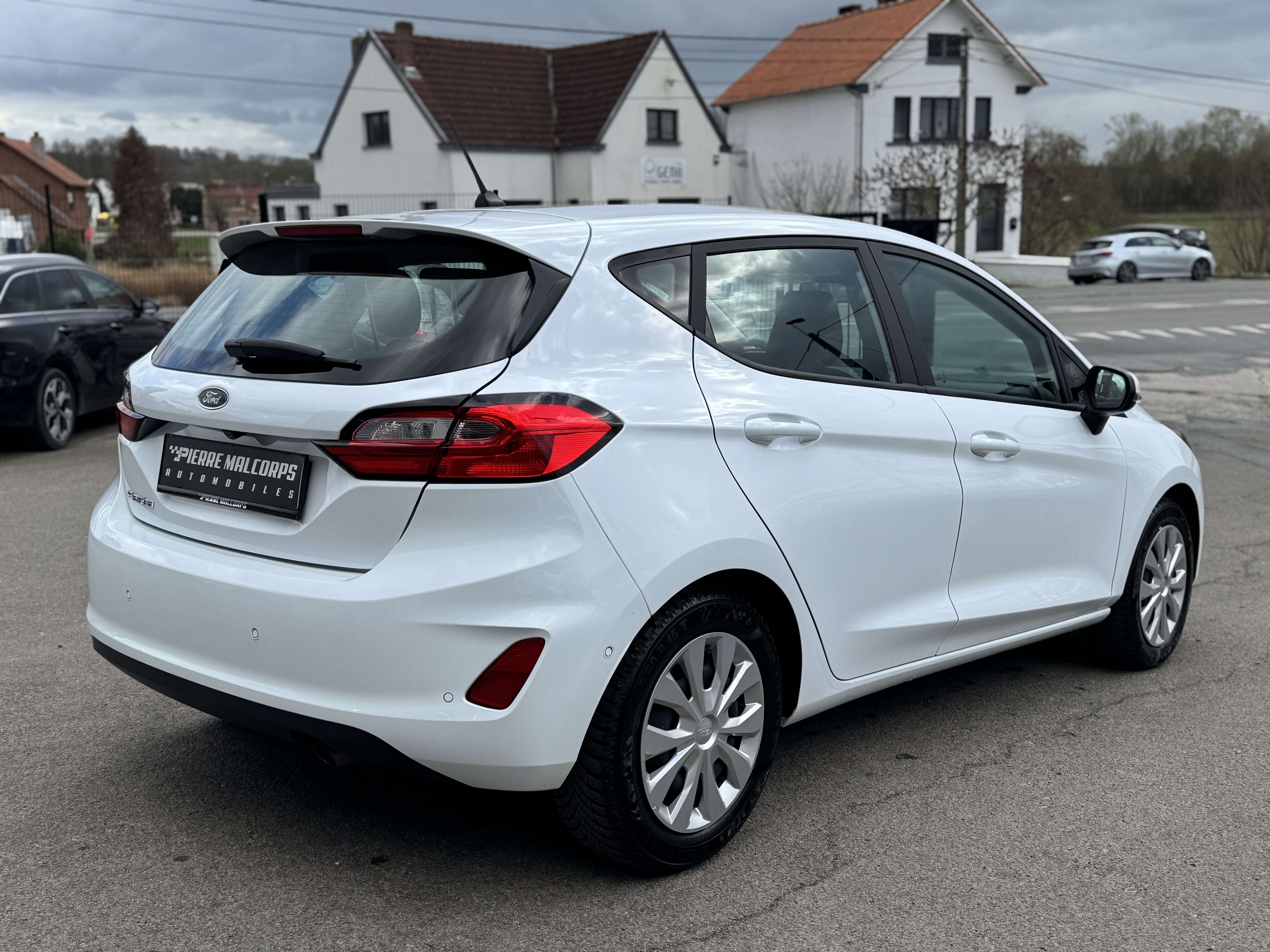 Ford Fiesta 1.0 EcoB. Connected / 6D / CARPLAY /  AIRCO / LED