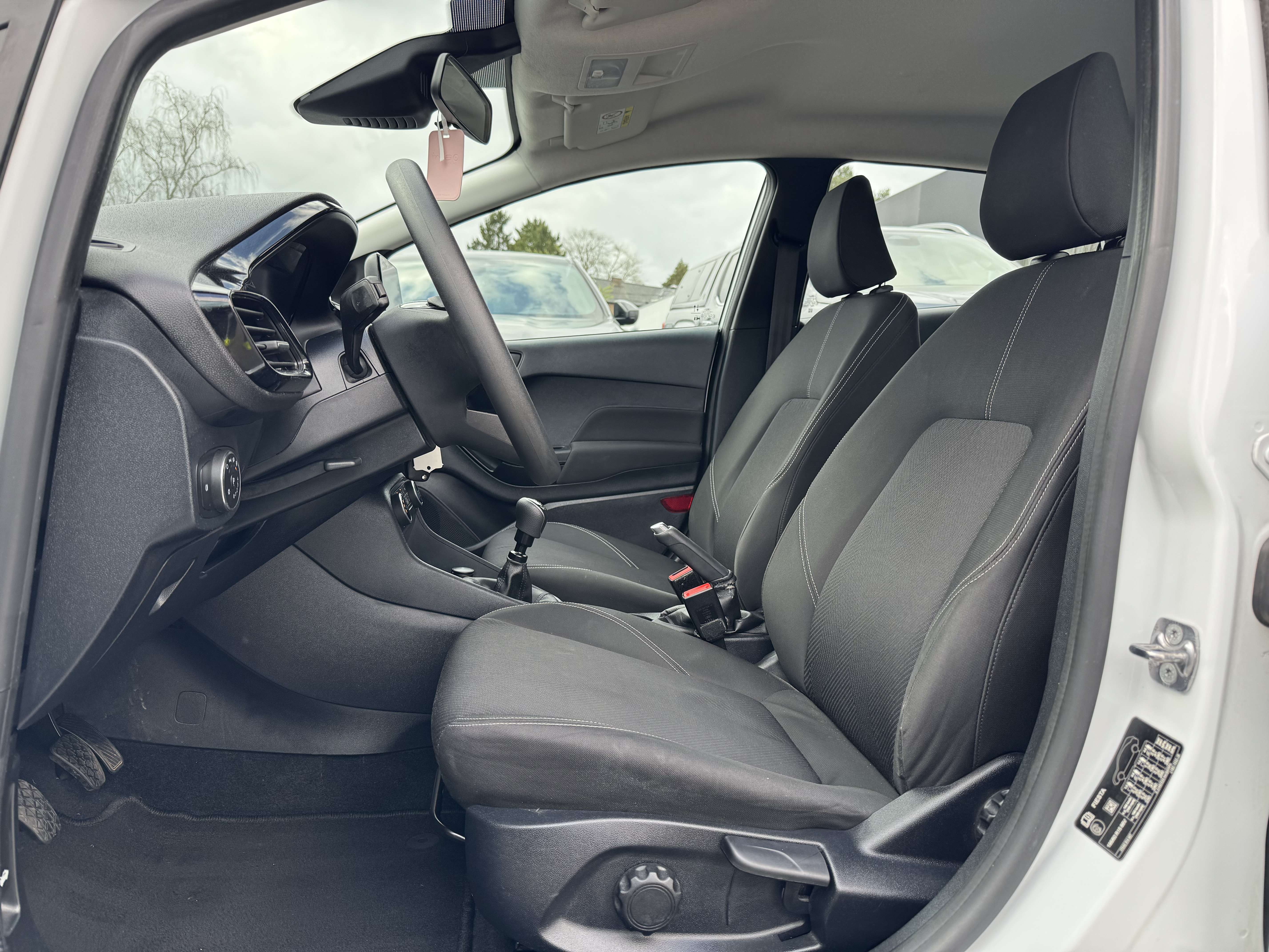 Ford Fiesta 1.0 EcoB. Connected / 6D / CARPLAY /  AIRCO / LED