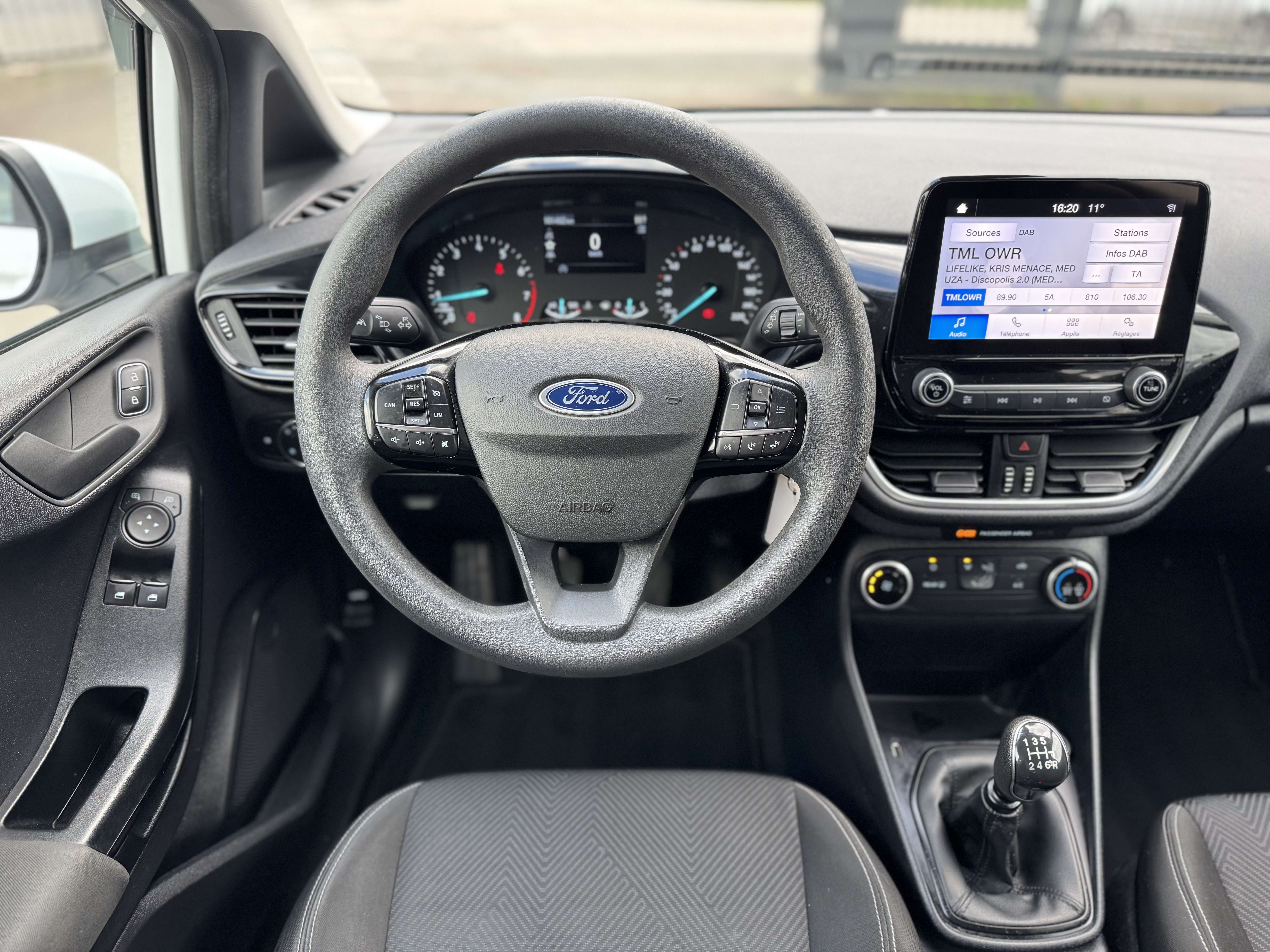 Ford Fiesta 1.0 EcoB. Connected / 6D / CARPLAY /  AIRCO / LED