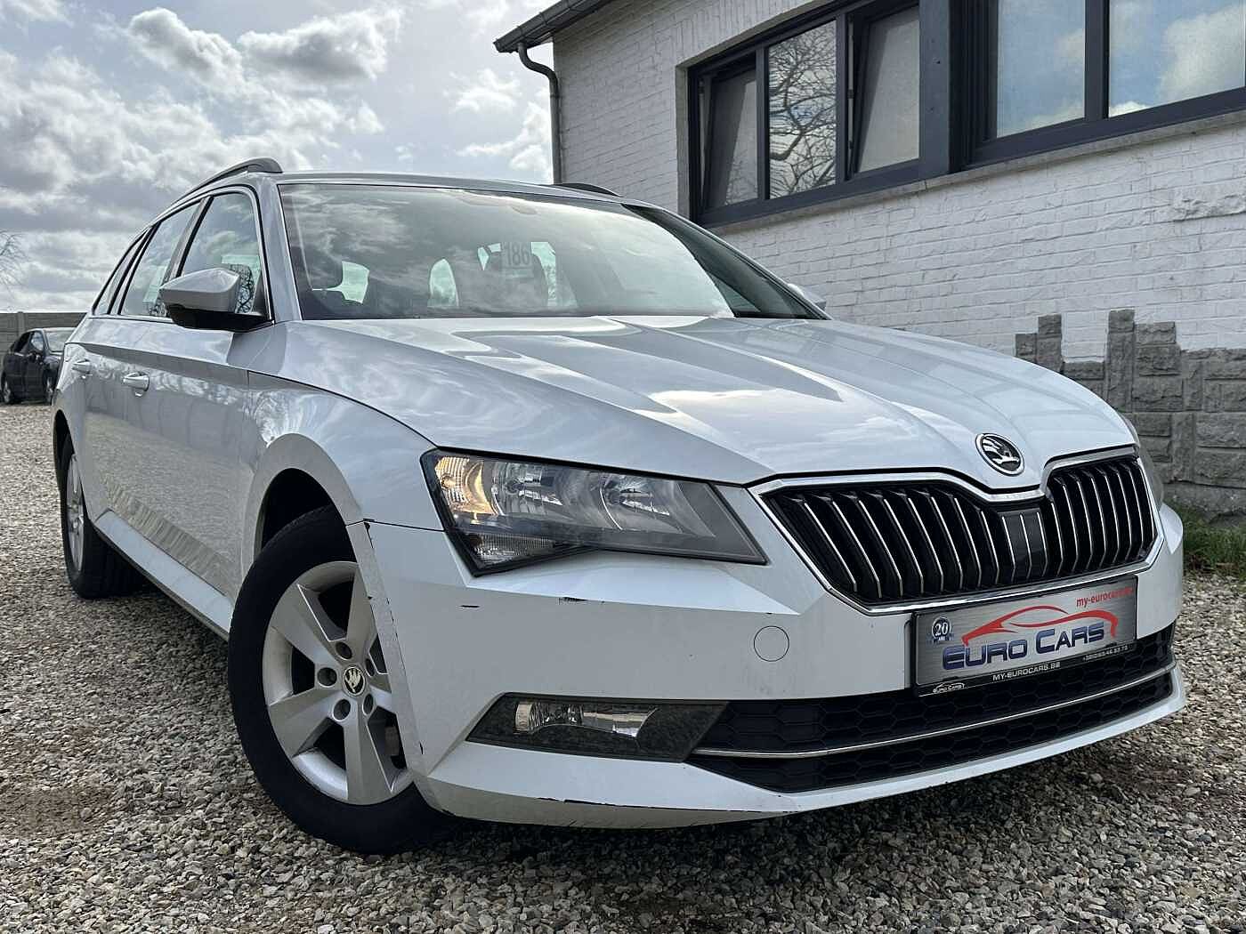 SKODA Superb Combi SW 1.6 CR TDi Ambition CARPLAY/CAMERA/EXPORT